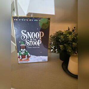 Snoop on the Stoop Holiday Decoration 2025 Edition